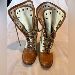 Frye Julia Lace Up Heel Boot Grommet Canvas Leather Brown Heel UA